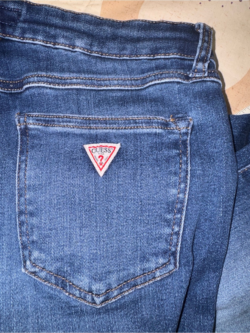 Guess Blue Mid-Rise Boot Cut Jeans. Size 28 - Picture 10 of 11